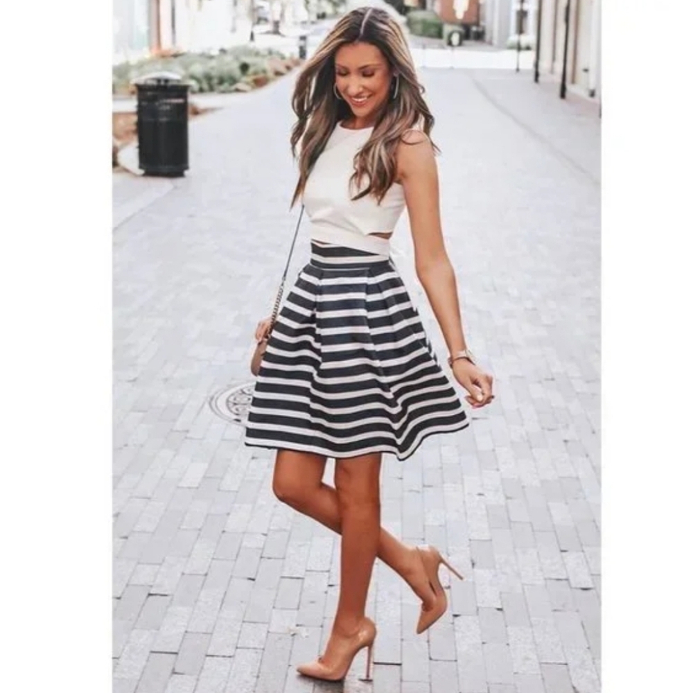ChicWish Pleated A Line skirt,  Size M, NWT, Navy Blue W/ white stripe.